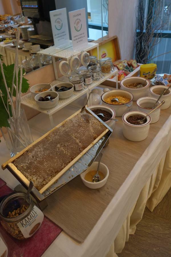 Hotel Ivano ริมินี ภายนอก รูปภาพ